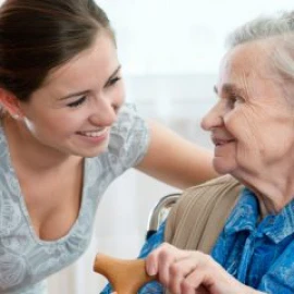 טיפול בבית הקשיש באמצעות עובד זר